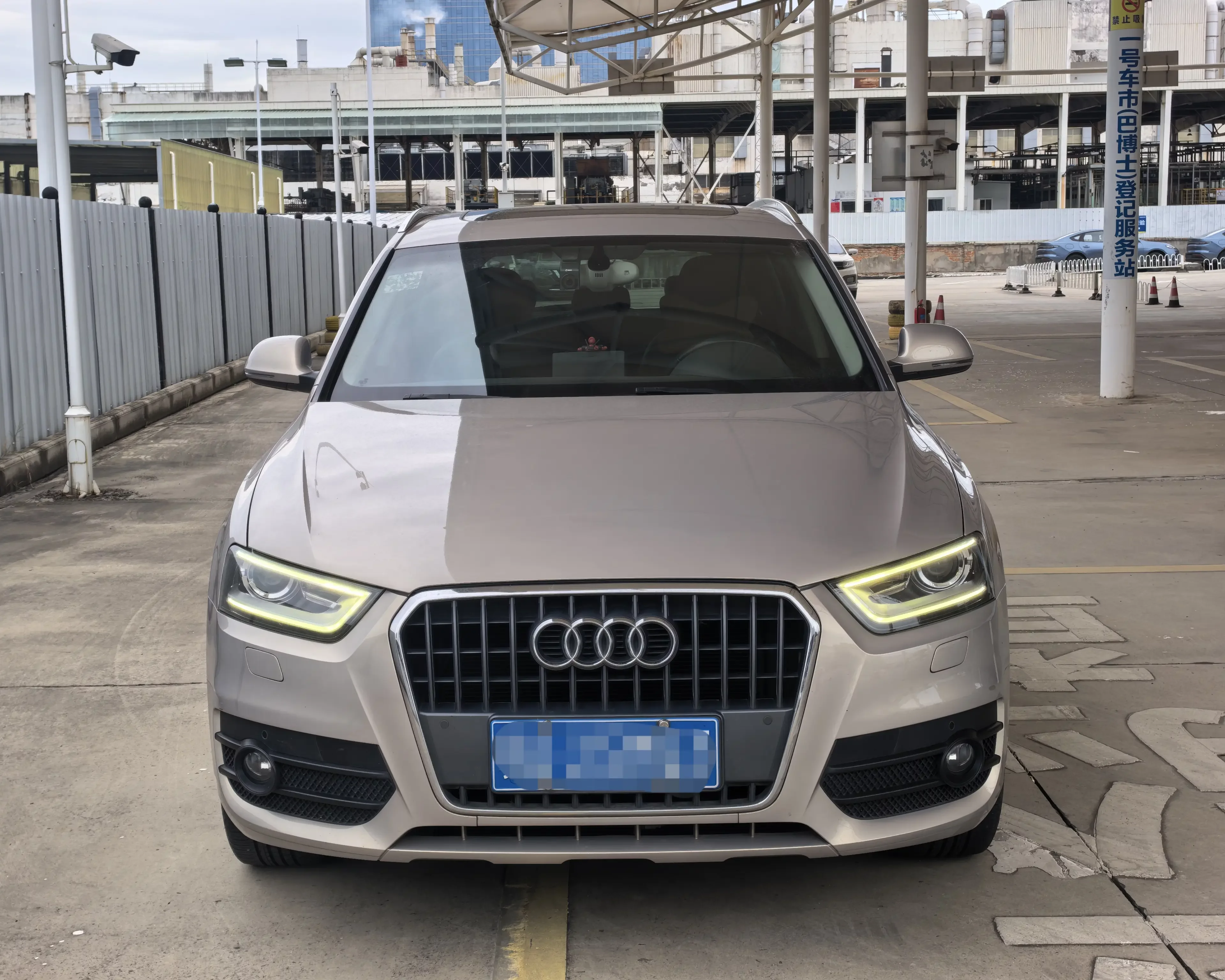 Audi Q3