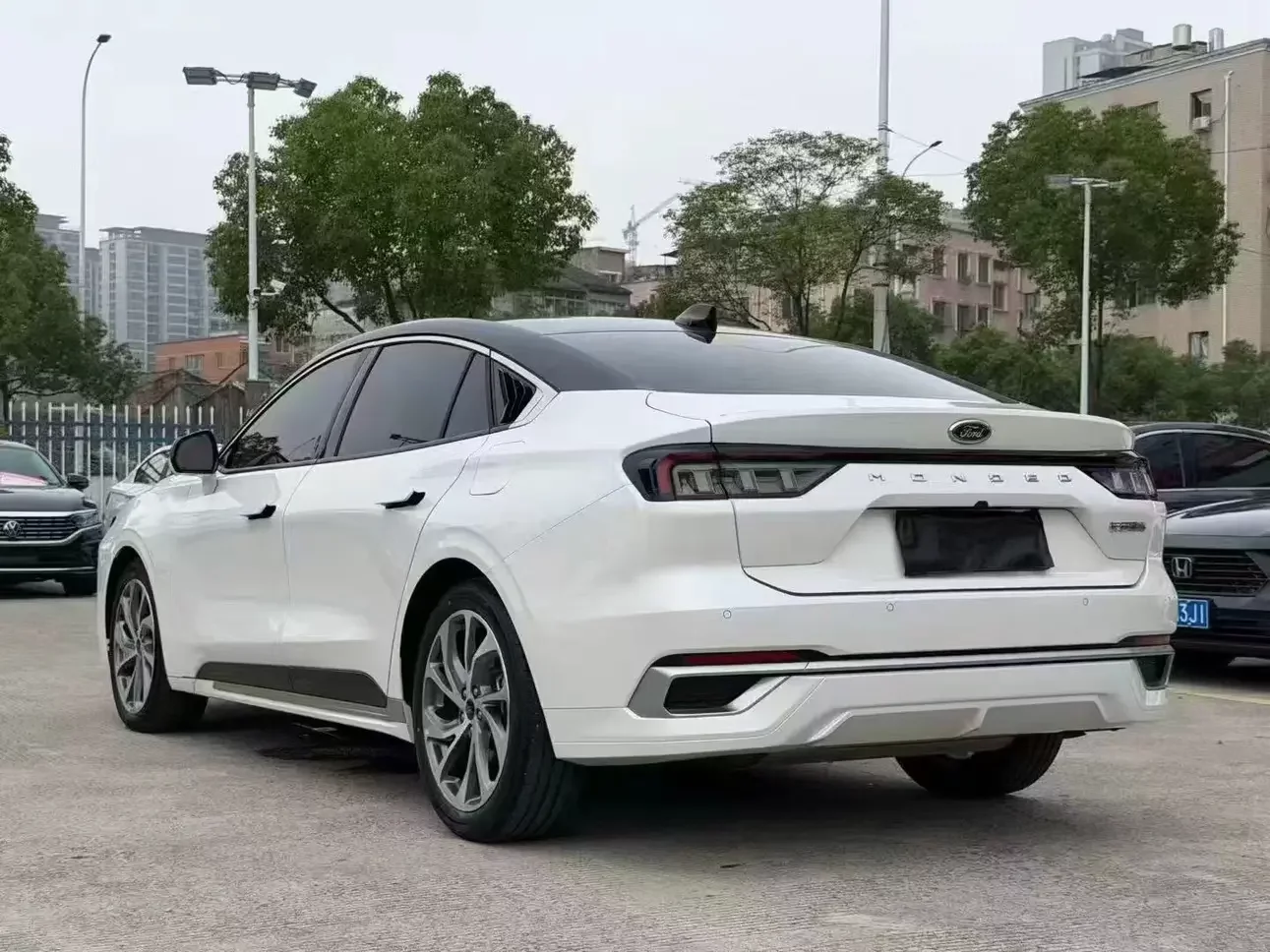 Ford Mondeo