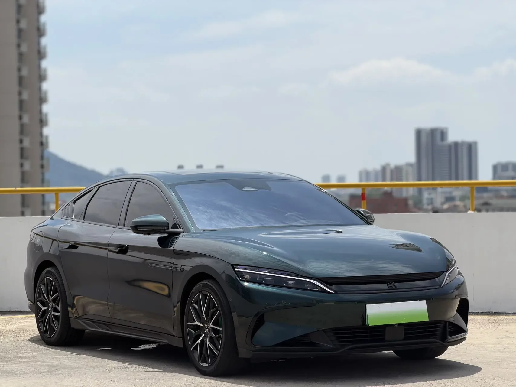 BYD Han EV
