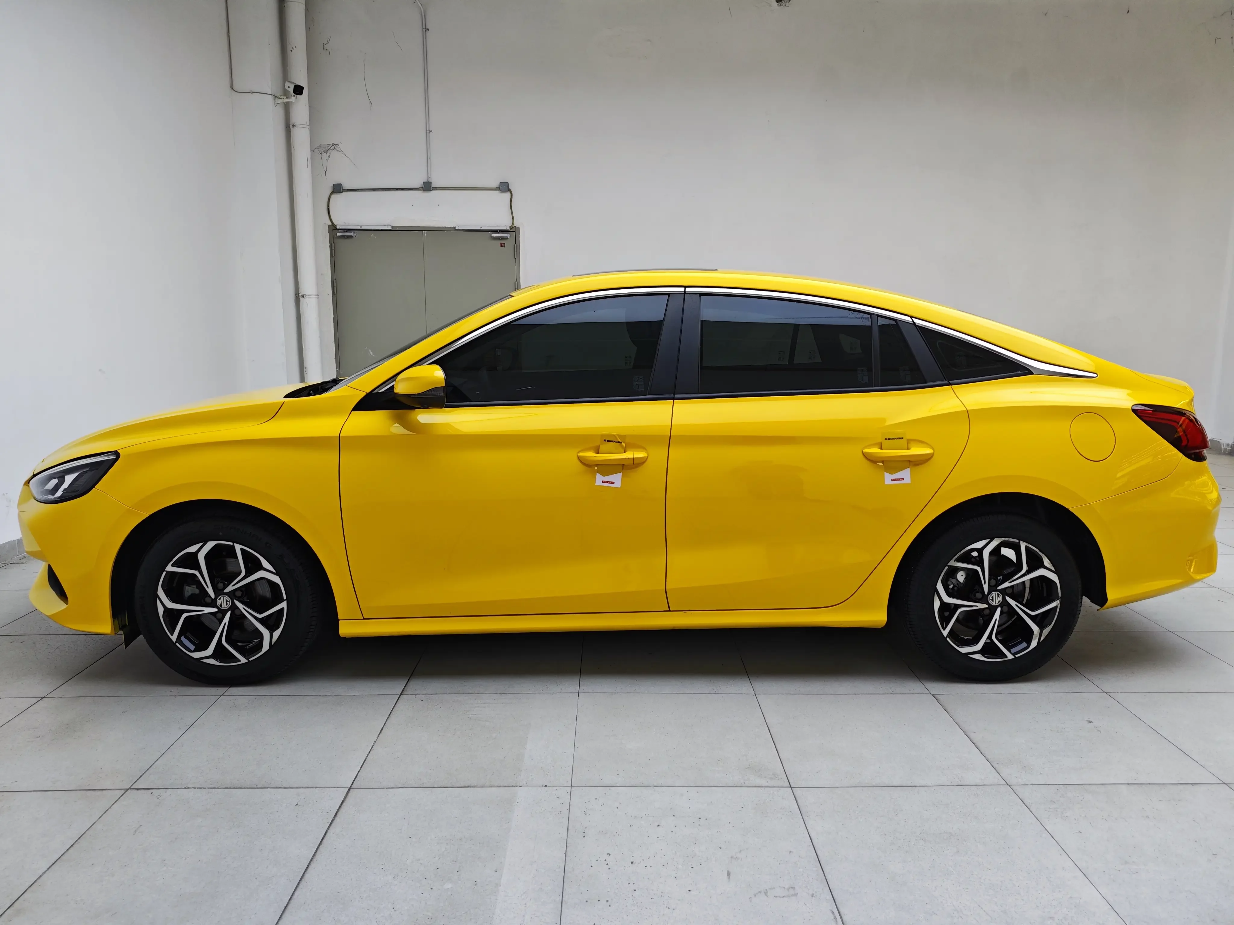 MG 5