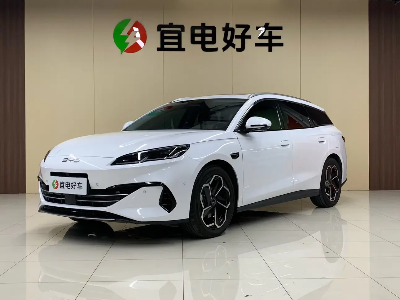 BYD Seal 06DM Travel Edition  из Китая