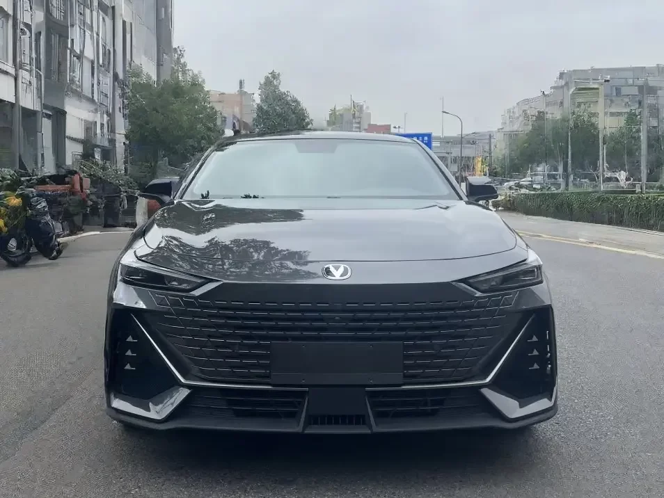 Changan UNI-V