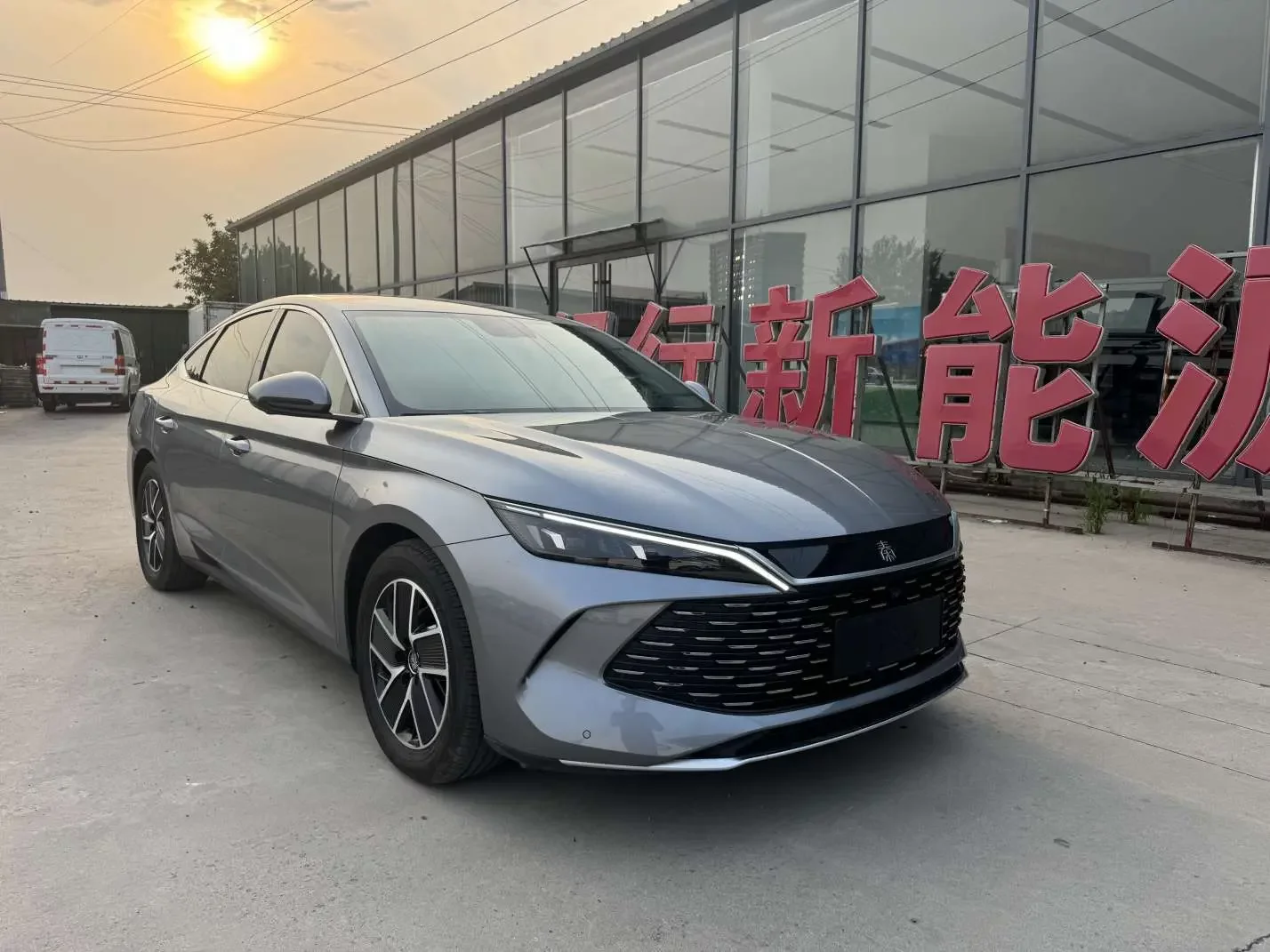 BYD Qin L DM