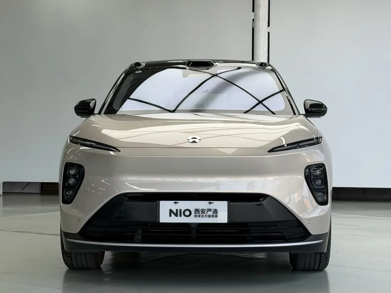 NIO ES8