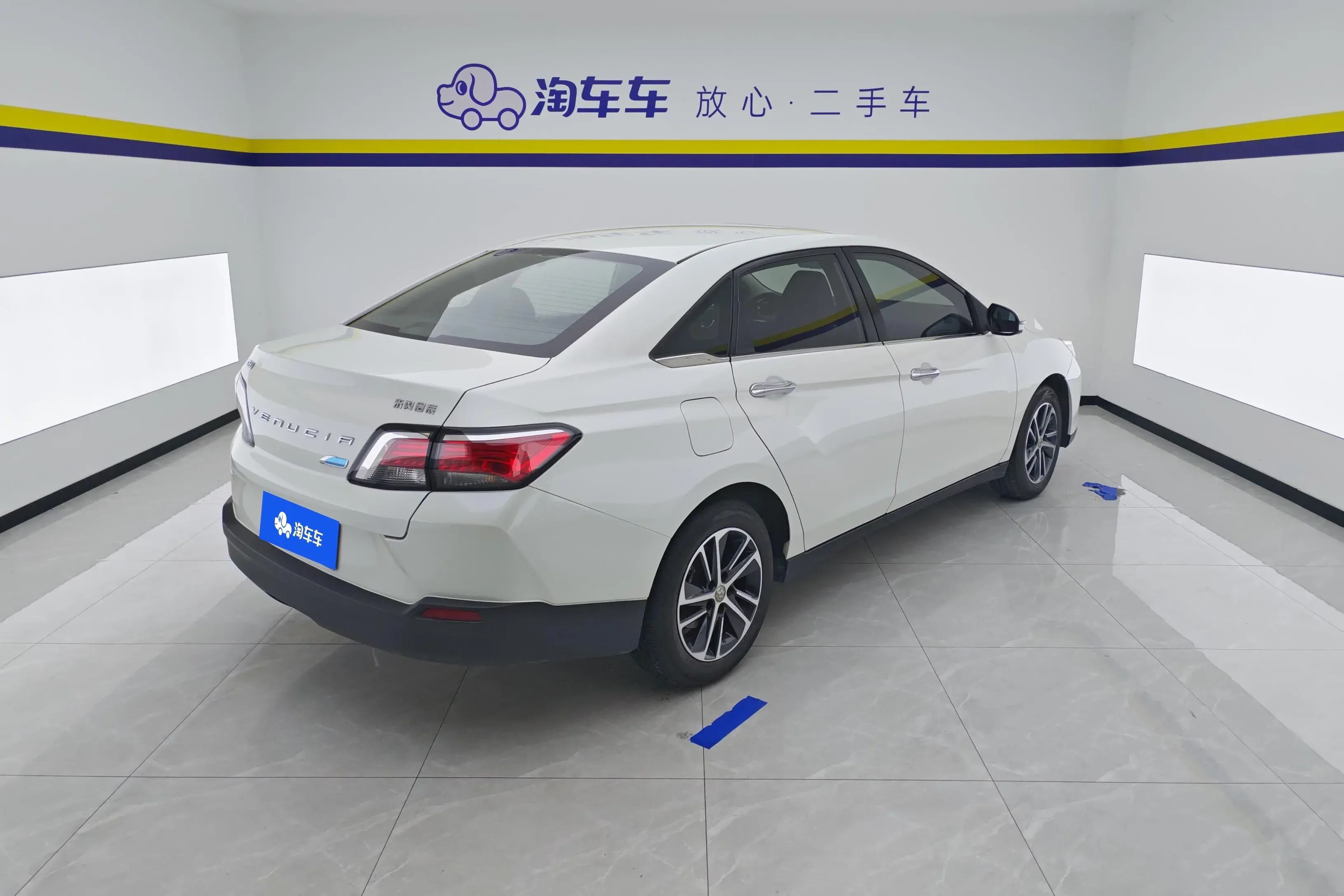 Kai Chen Venucia D60