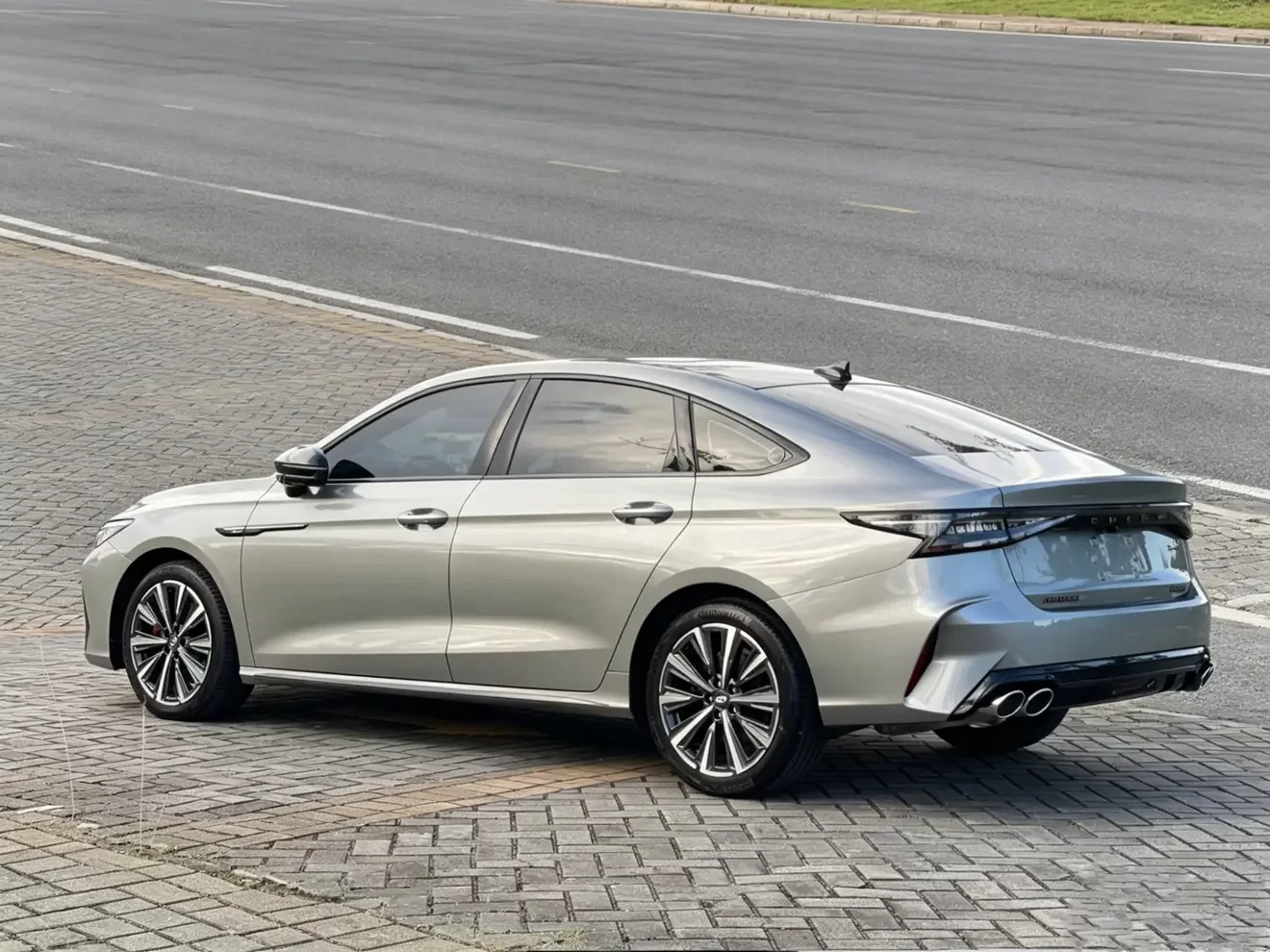 Chery Arrizo 8