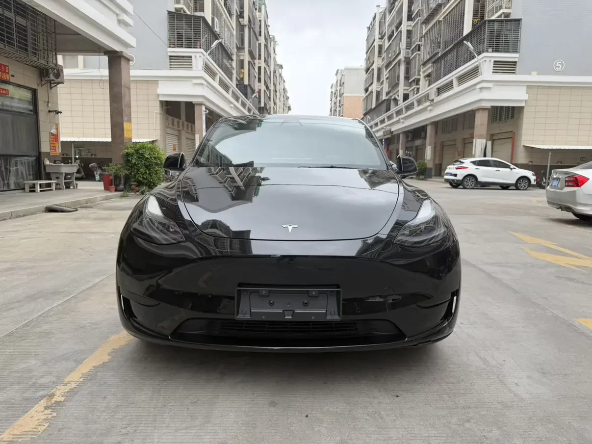 Tesla Model Y  из Китая