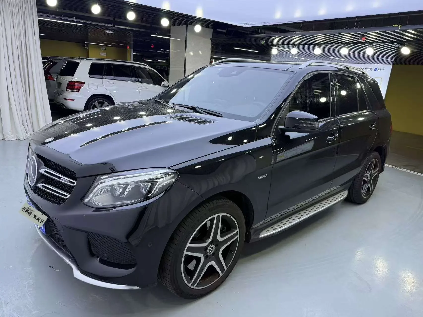 Mercedes-Benz GLE (Imported)