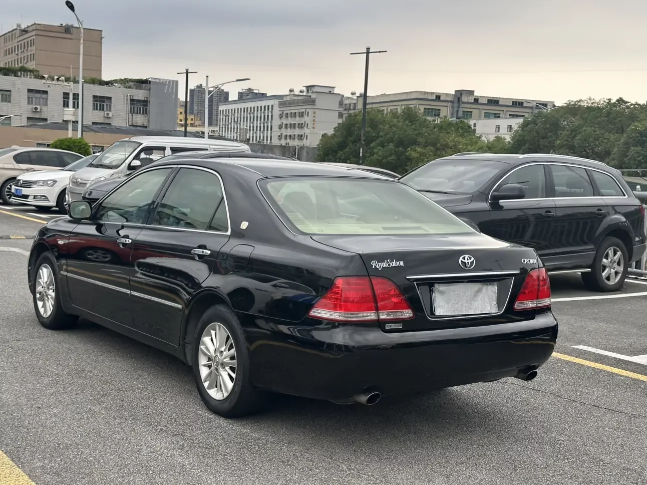 Toyota crown