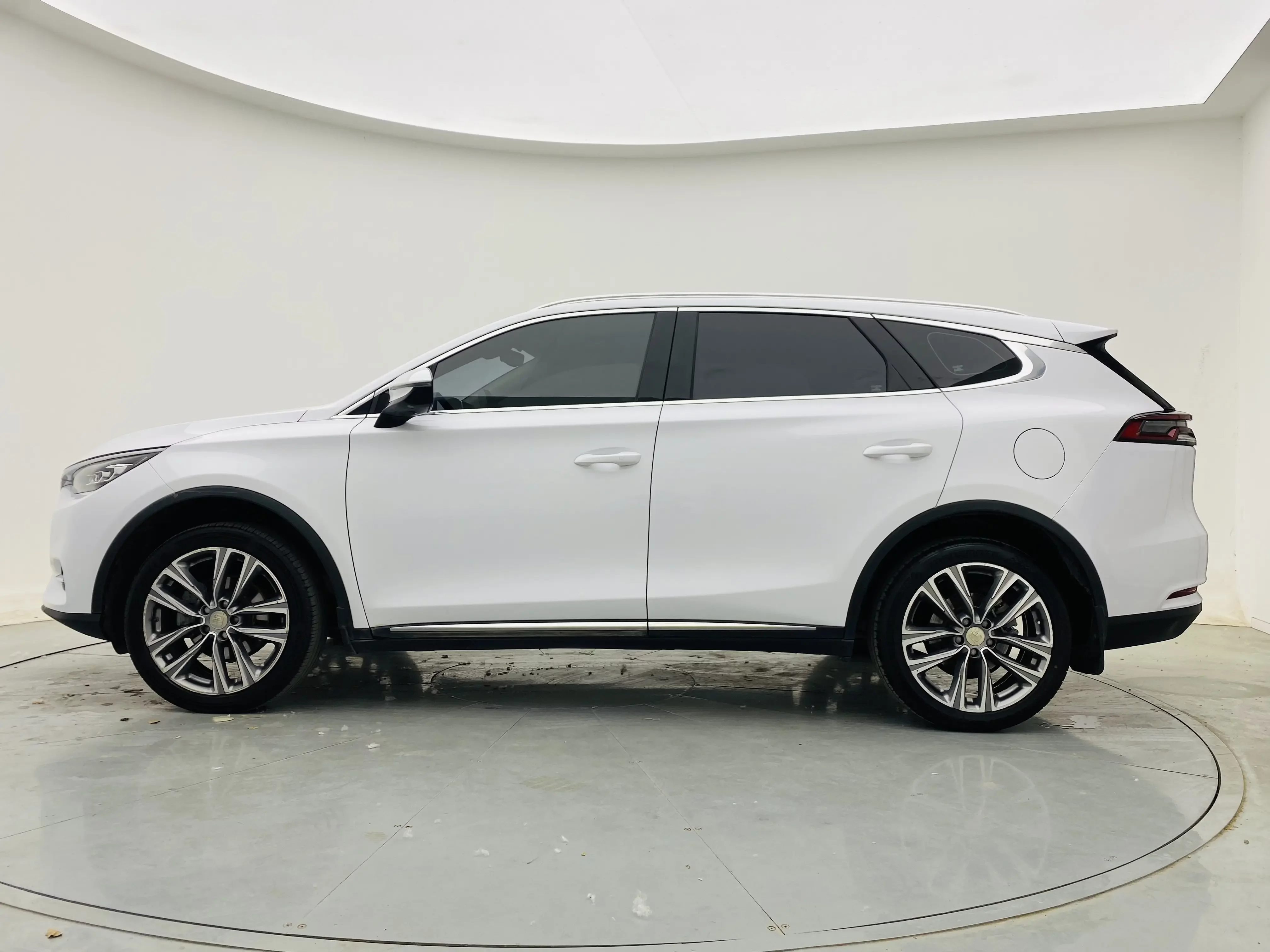 BYD Tang