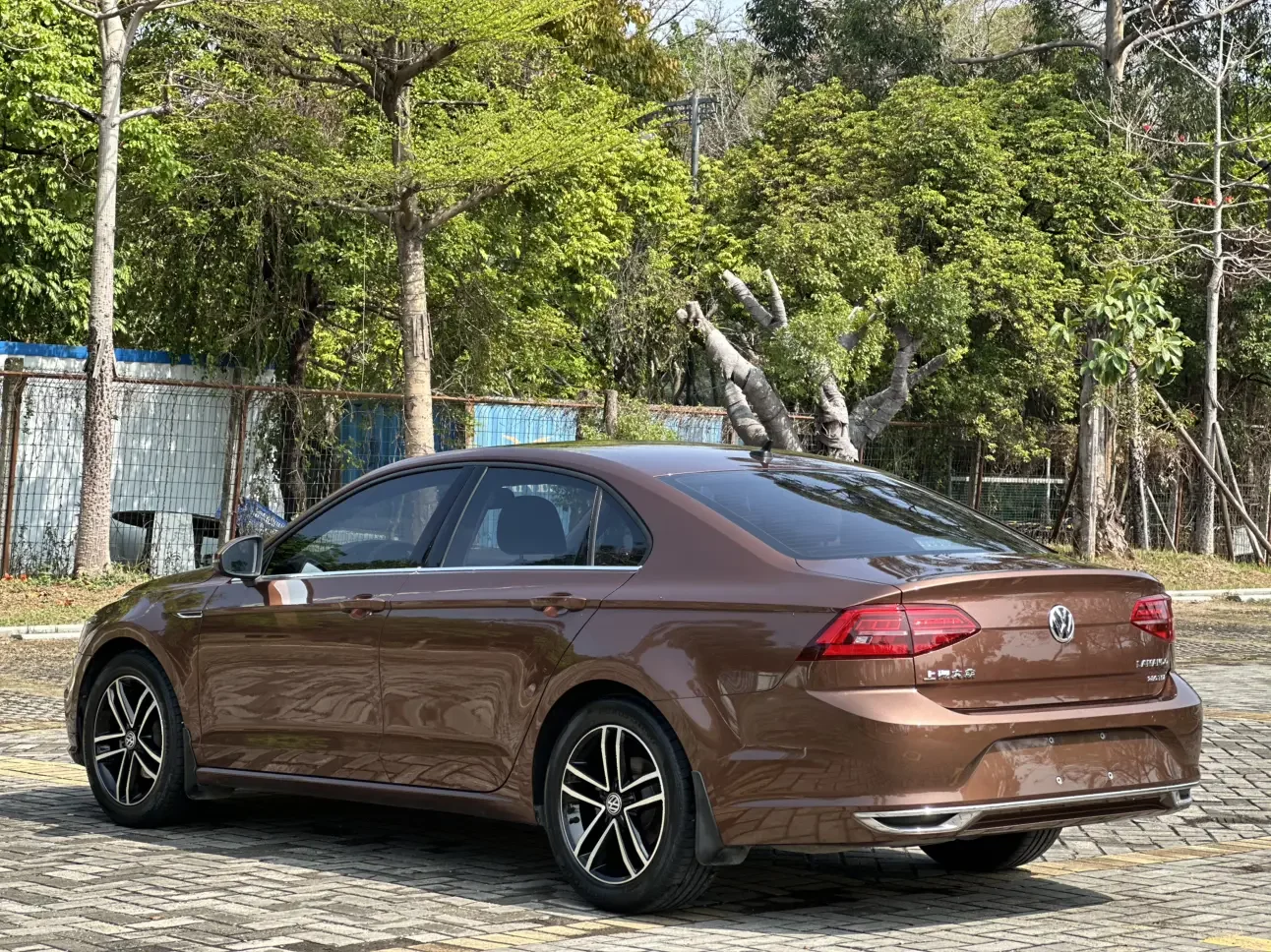 Volkswagen Lamando
