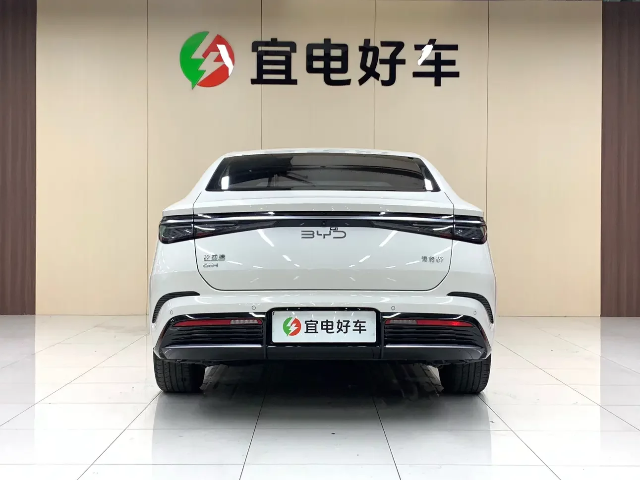 BYD Seal 07DM