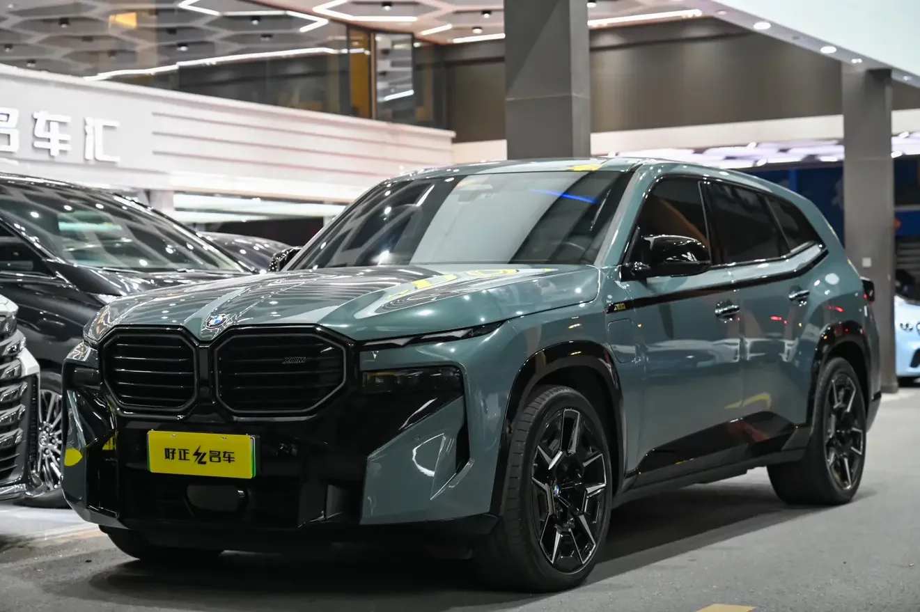 BMW XM