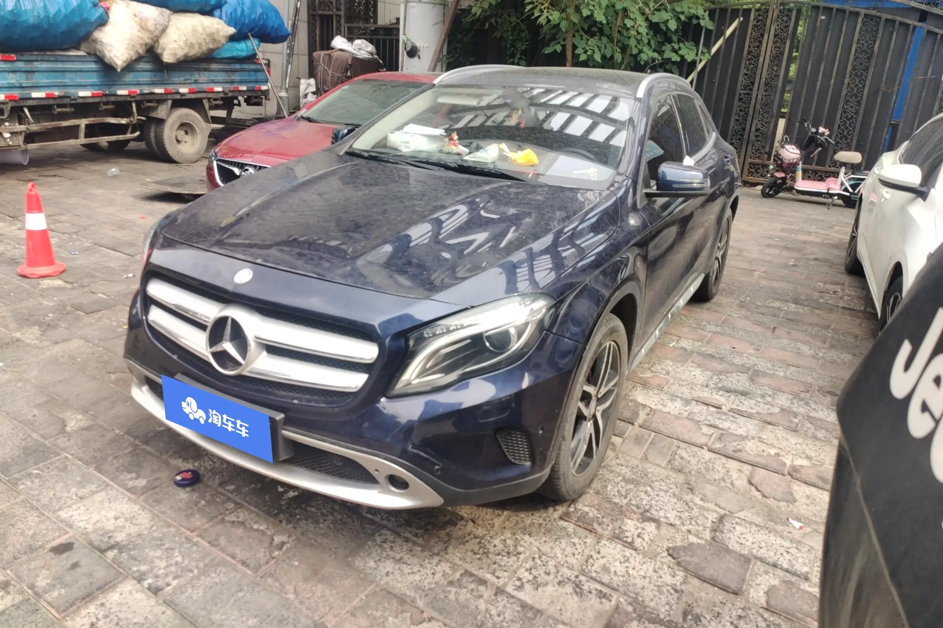 Mercedes-Benz GLA