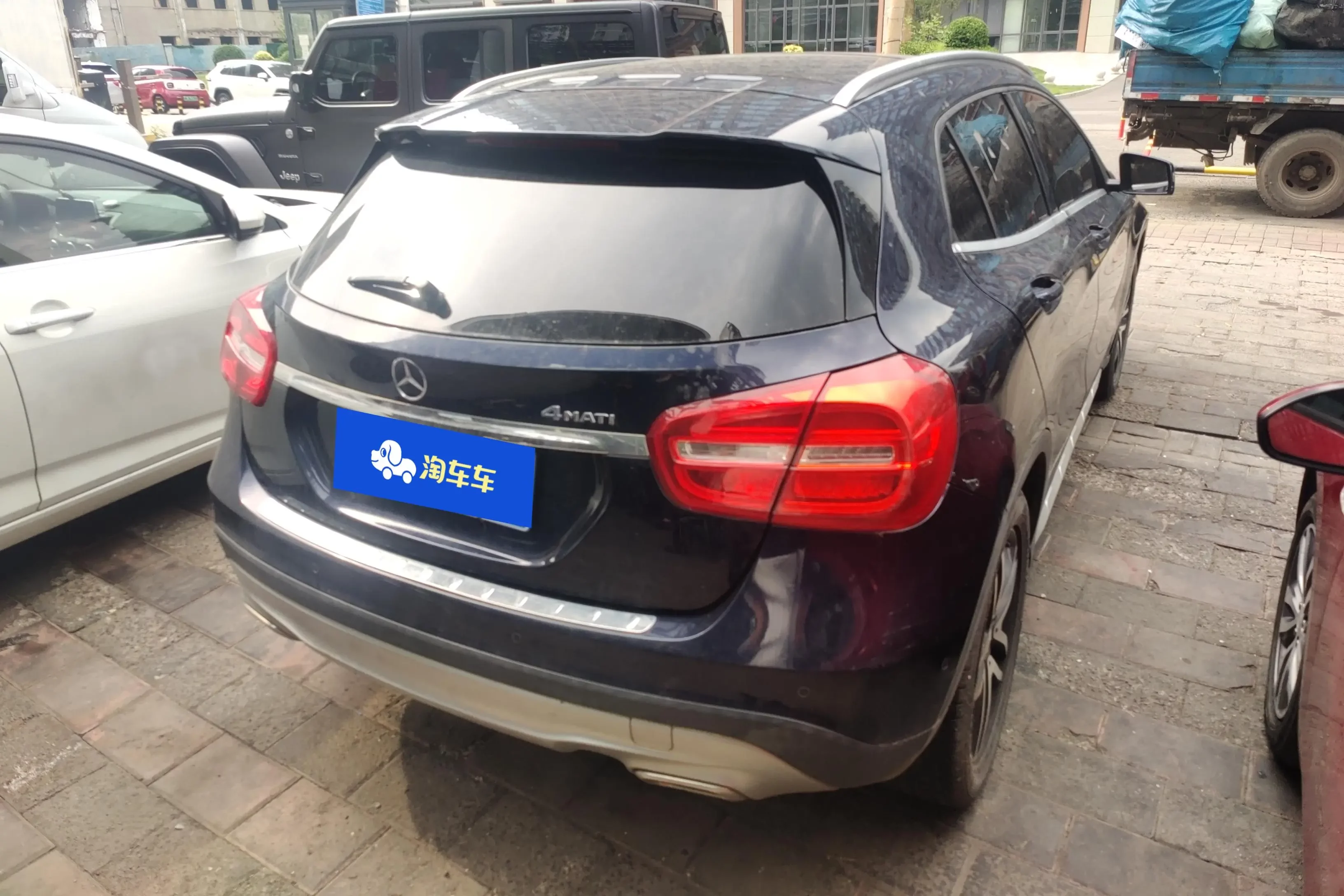 Mercedes-Benz GLA