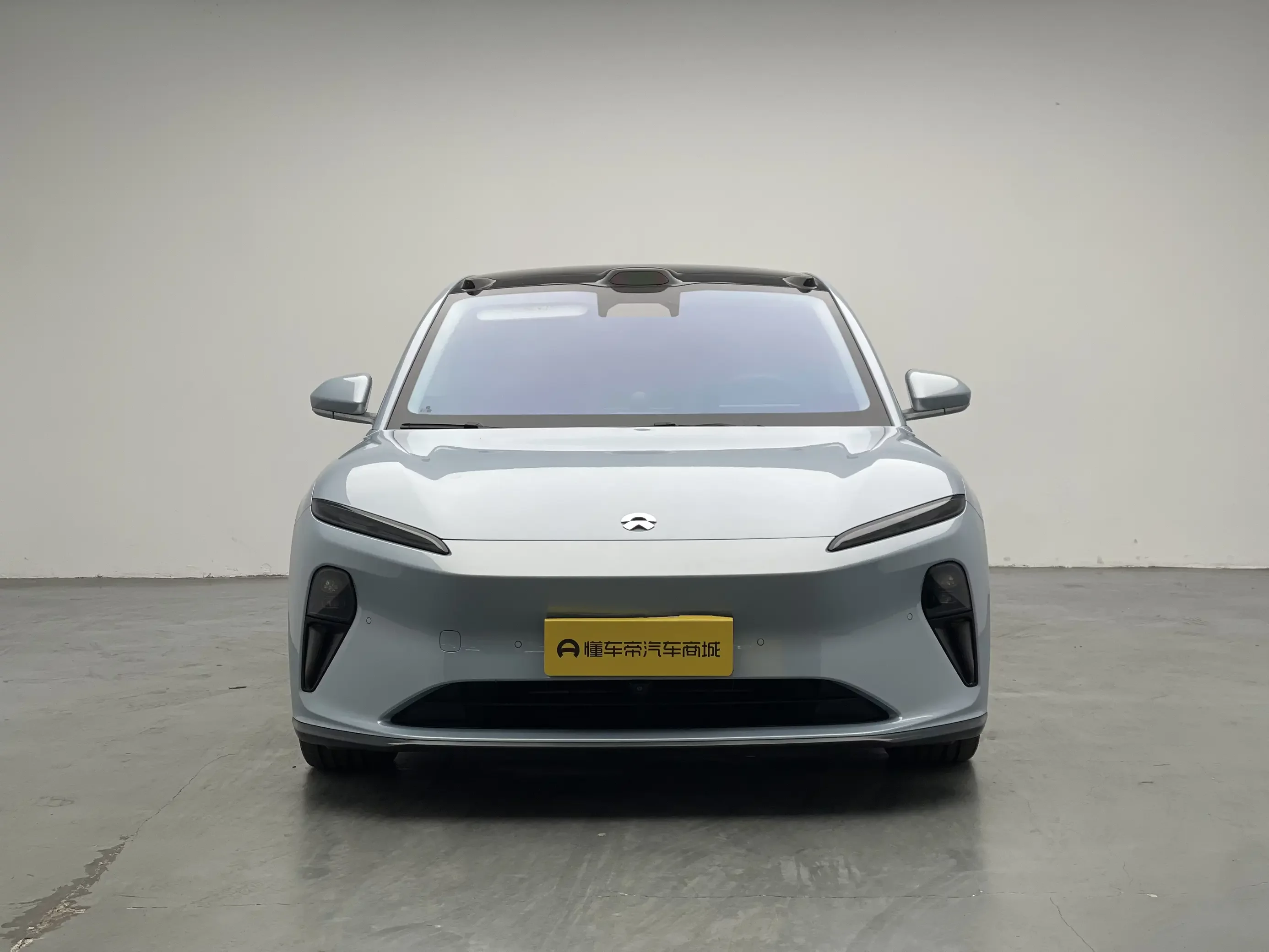 NIO ET5  из Китая