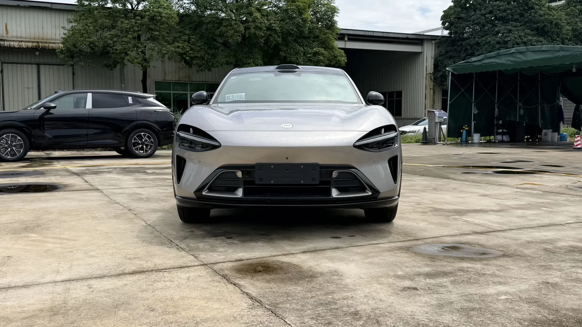 Xiaomi car Xiaomi YU7  из Китая