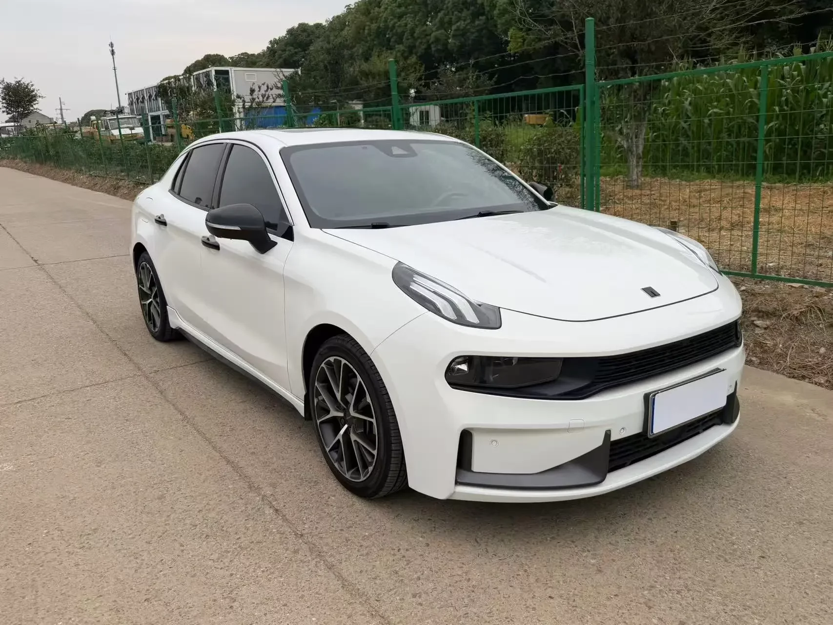 Lynk & Co 03