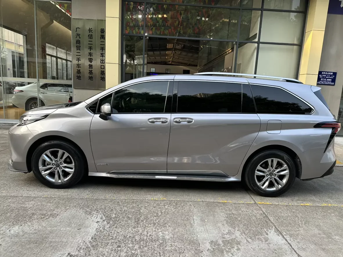 Toyota Sienna