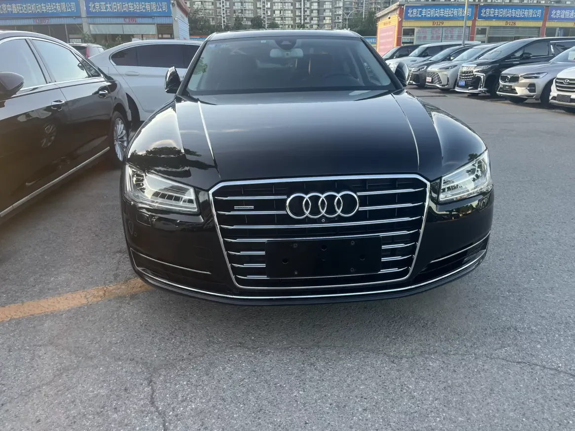 Audi A8