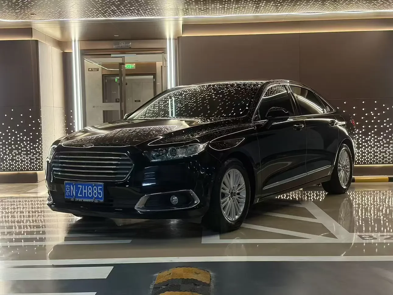Ford Taurus