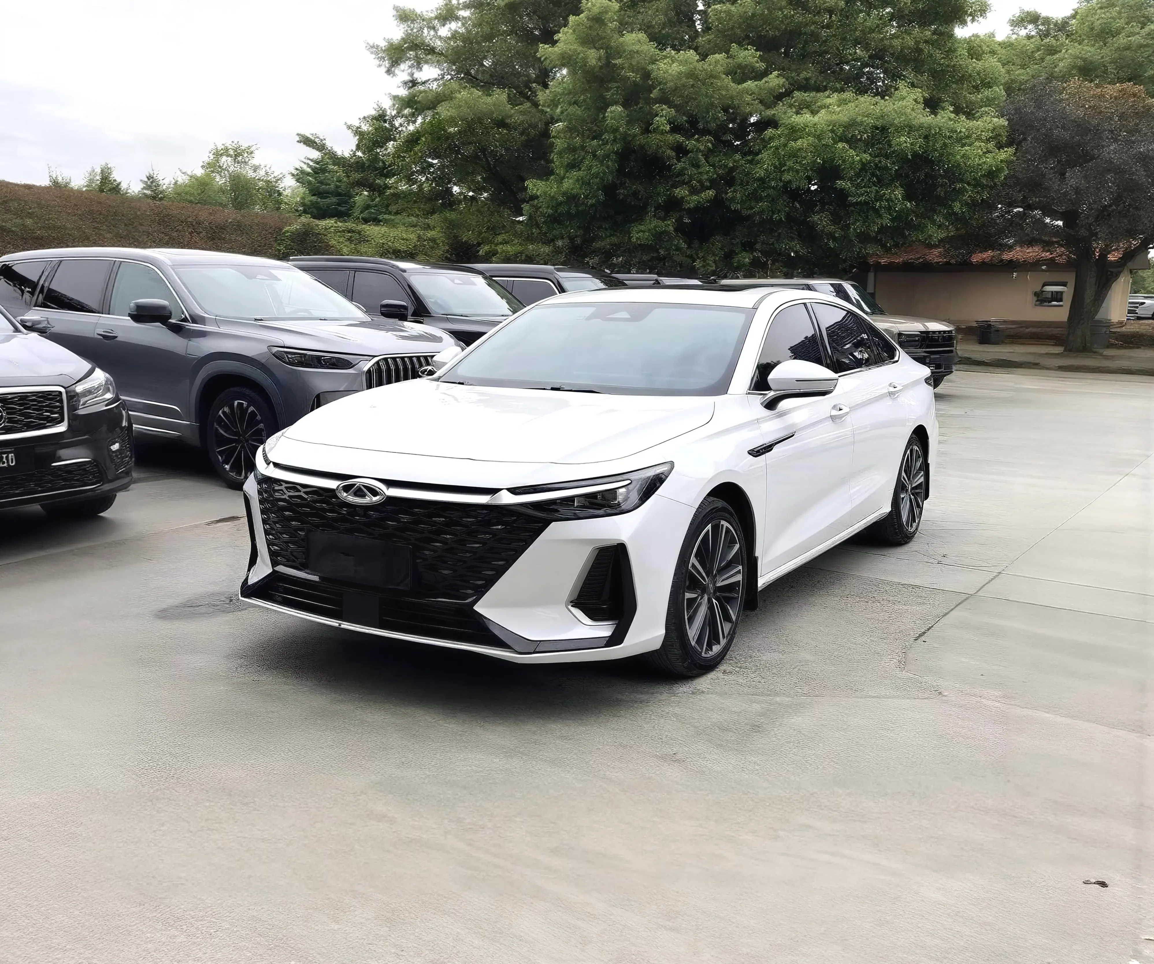 Chery Arrizo 8