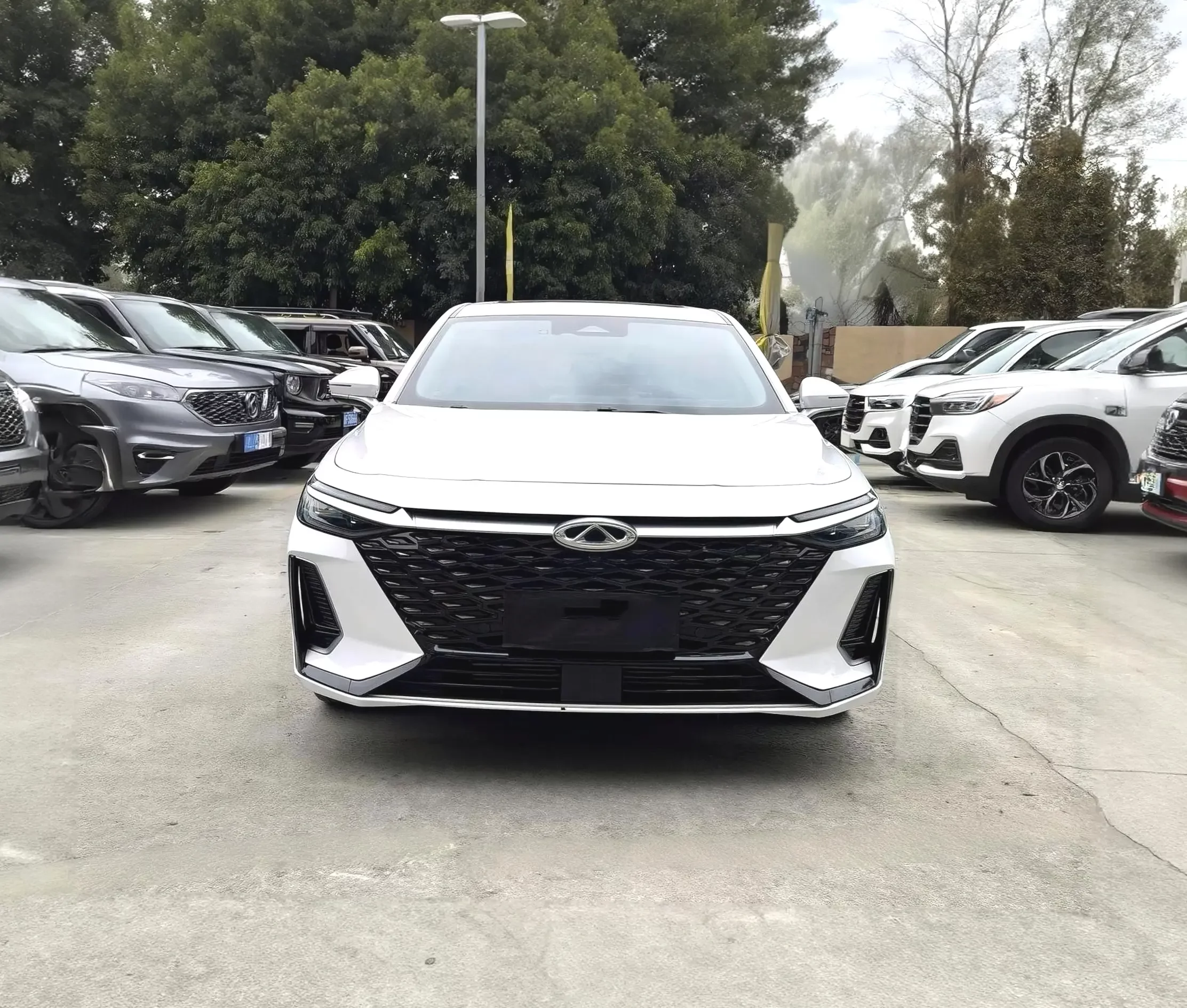 Chery Arrizo 8