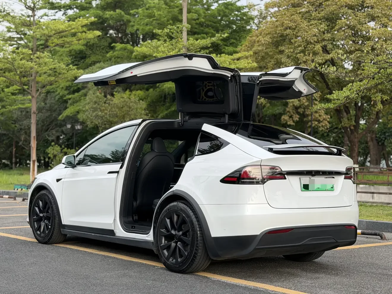 Tesla Model X
