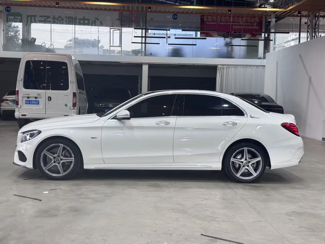 Mercedes-Benz C Class