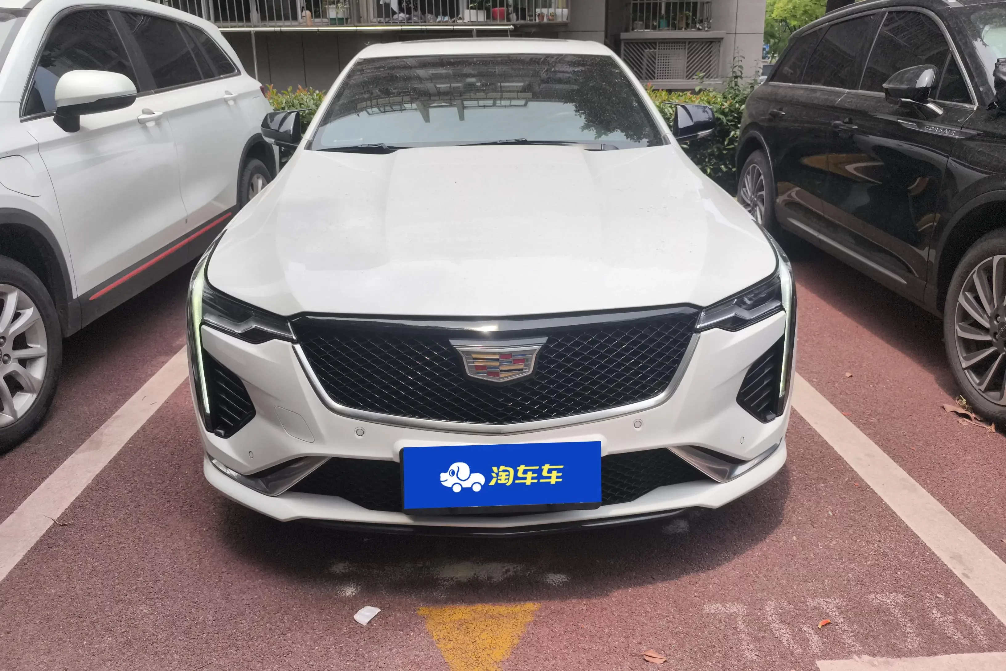 Cadillac CT4
