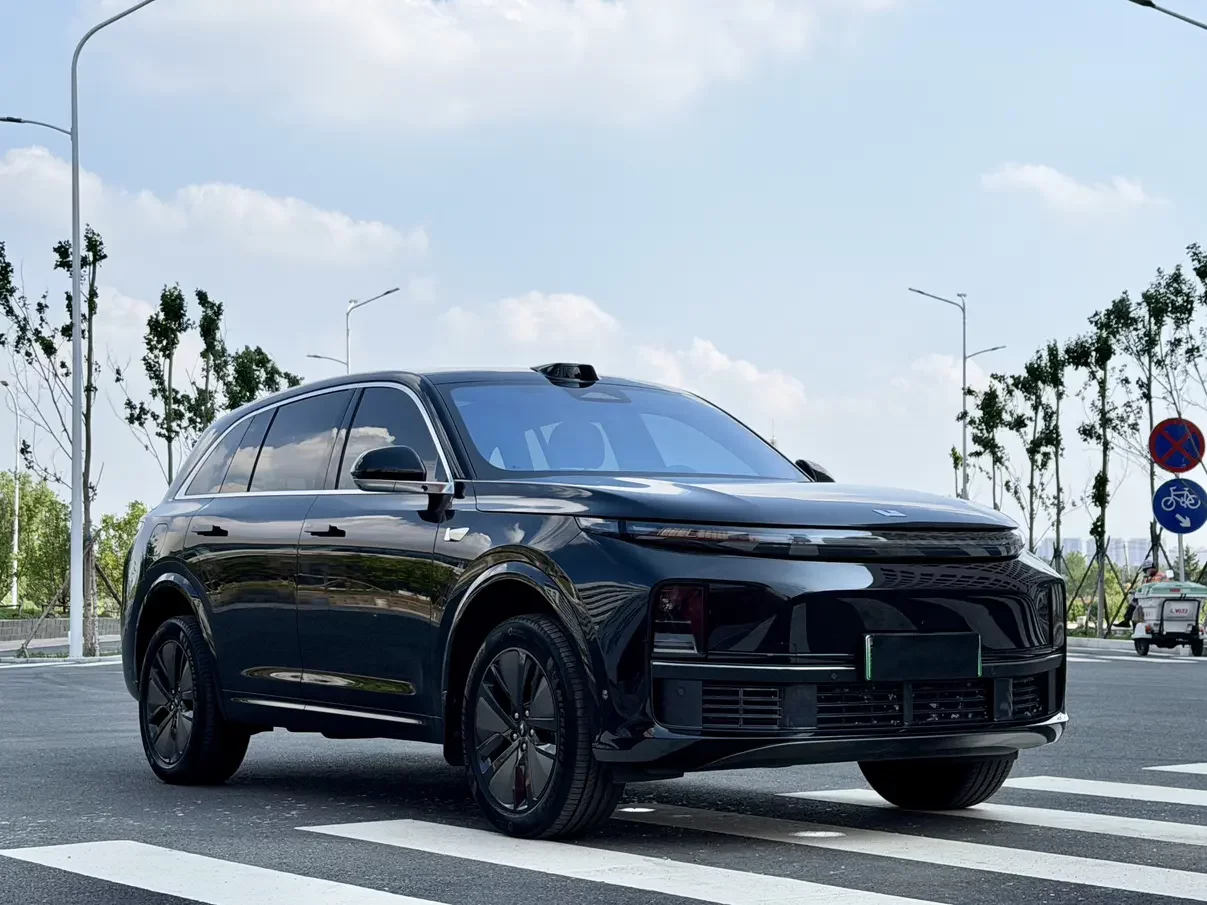 Lixiang L7