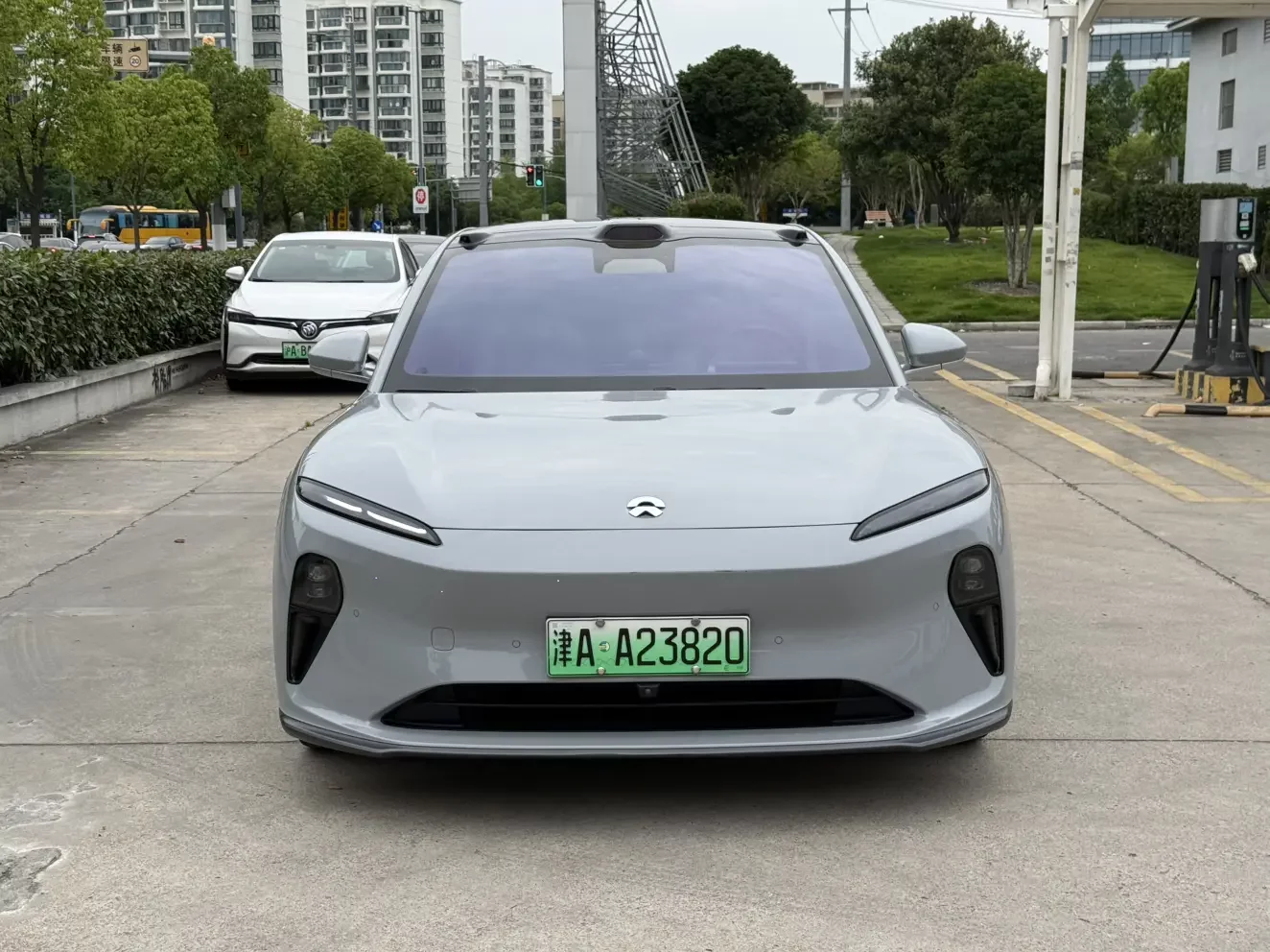NIO ET5  из Китая