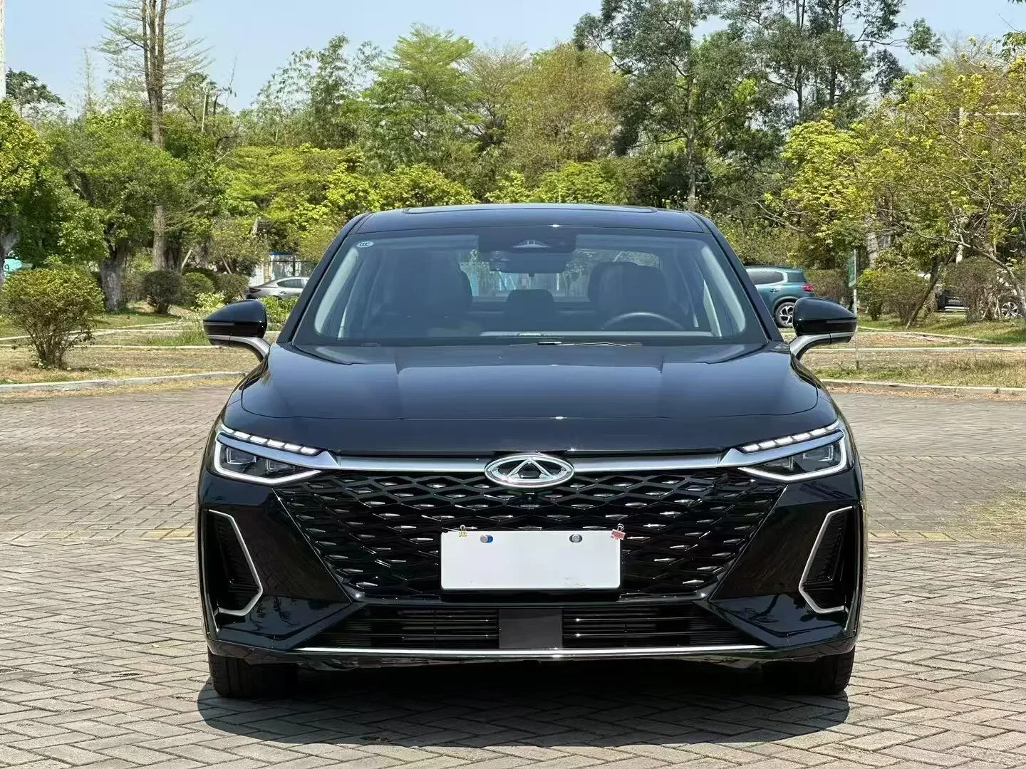 Chery Arrizo 8