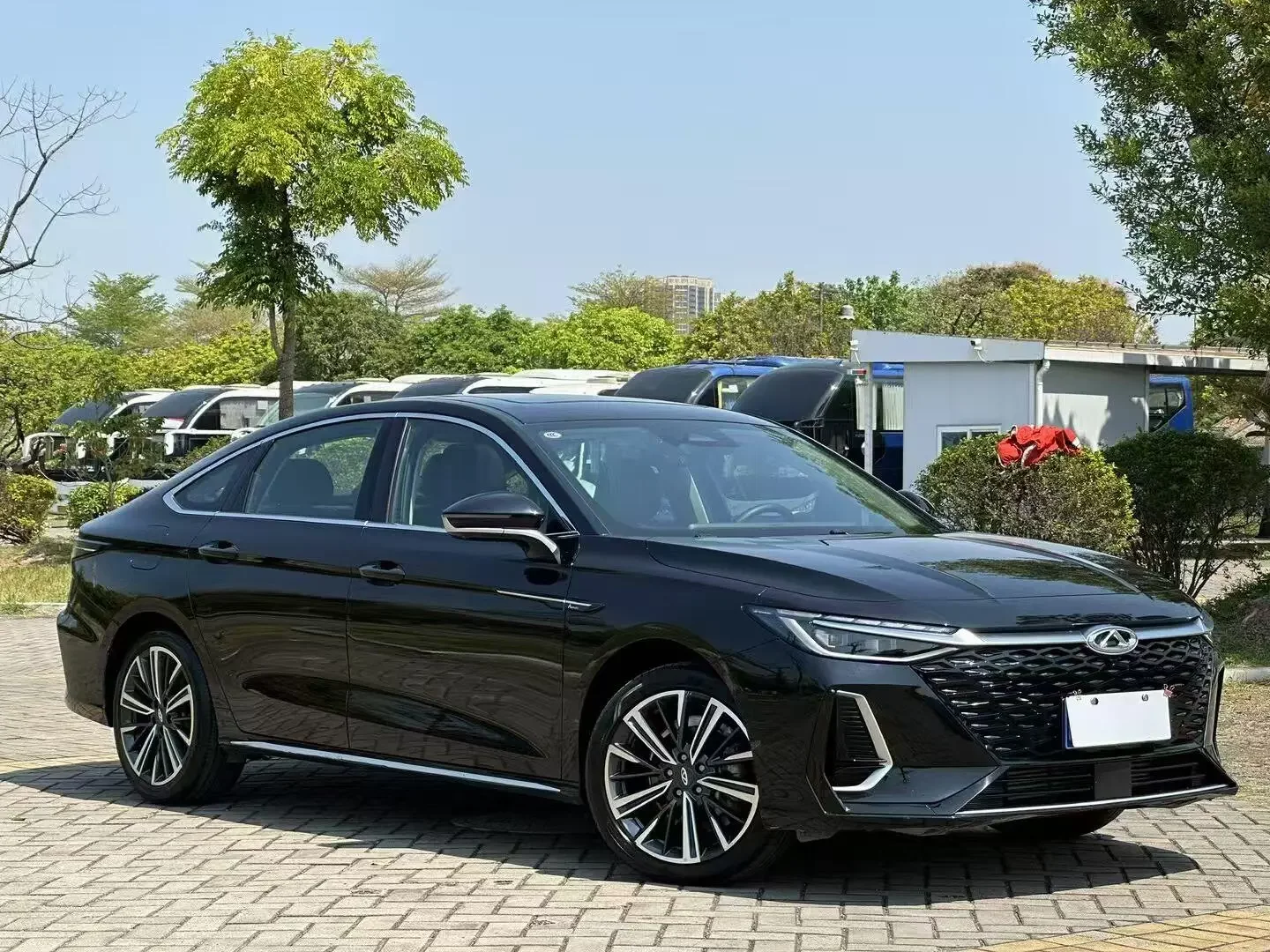 Chery Arrizo 8