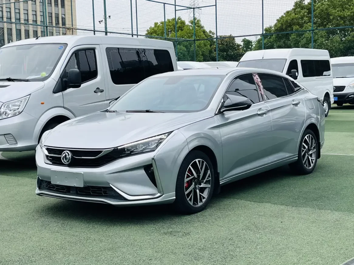 Dongfeng Yixuan
