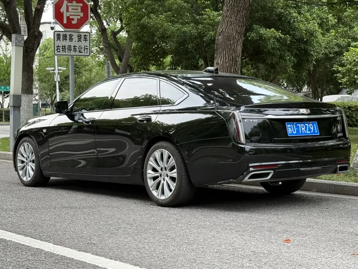 Cadillac CT6