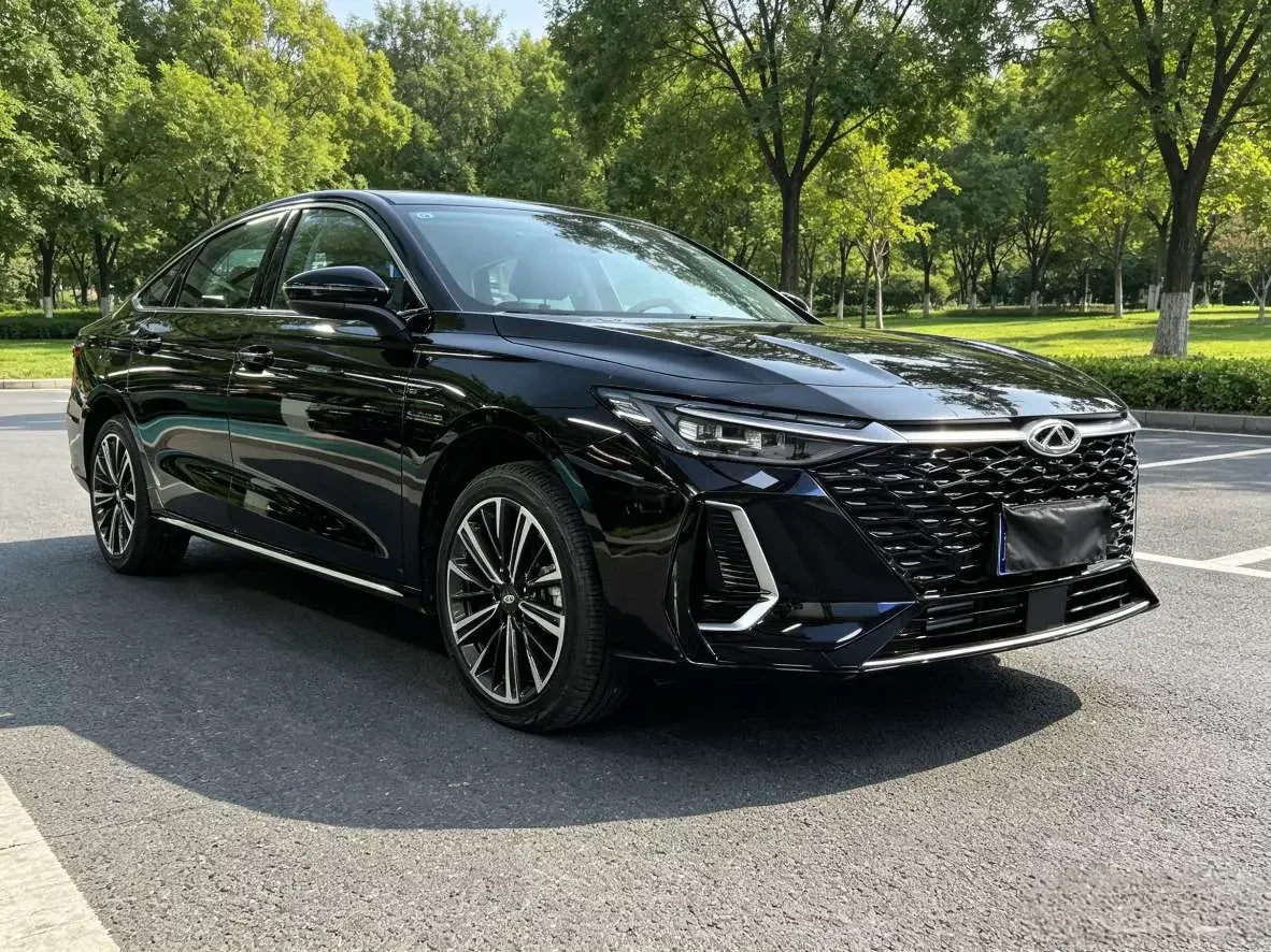 Chery Arrizo 8