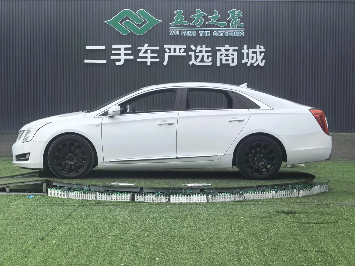 Cadillac XTS
