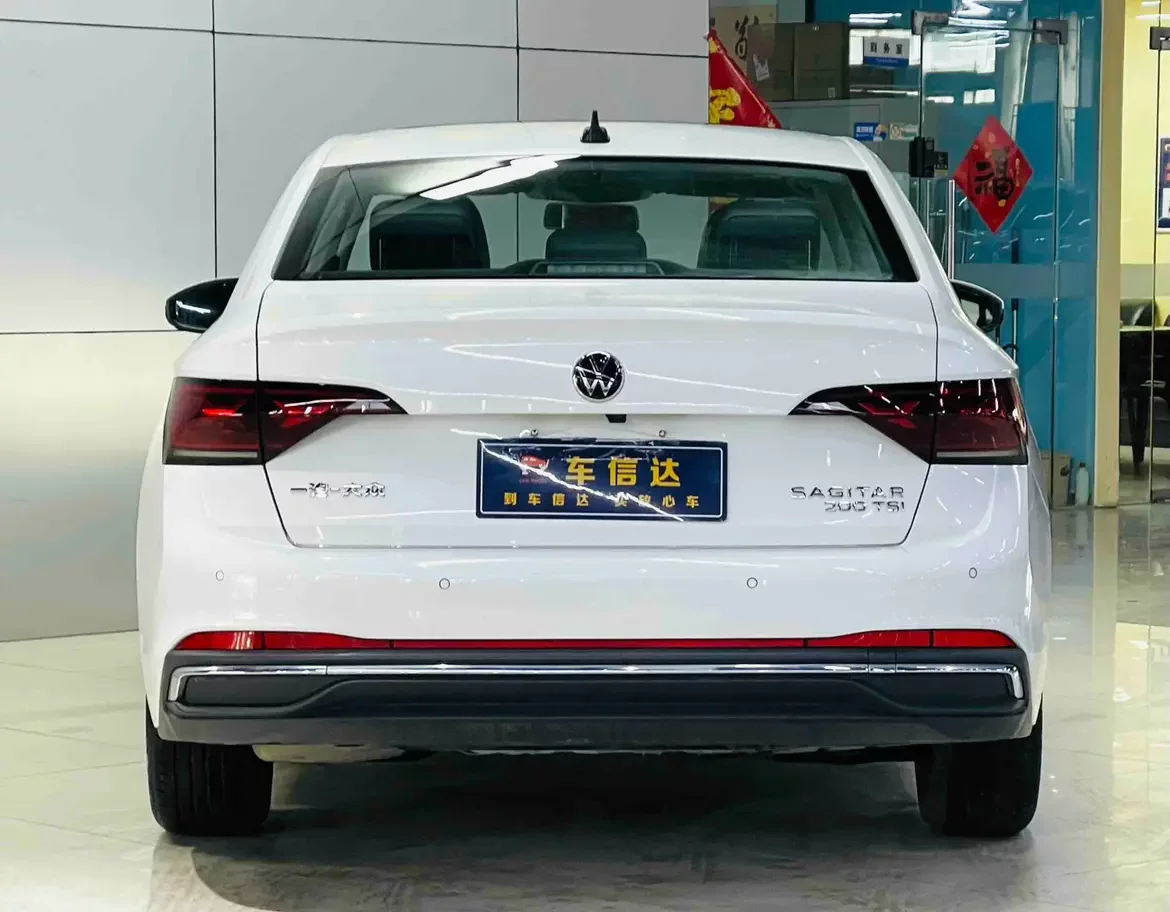 Volkswagen Sagitar