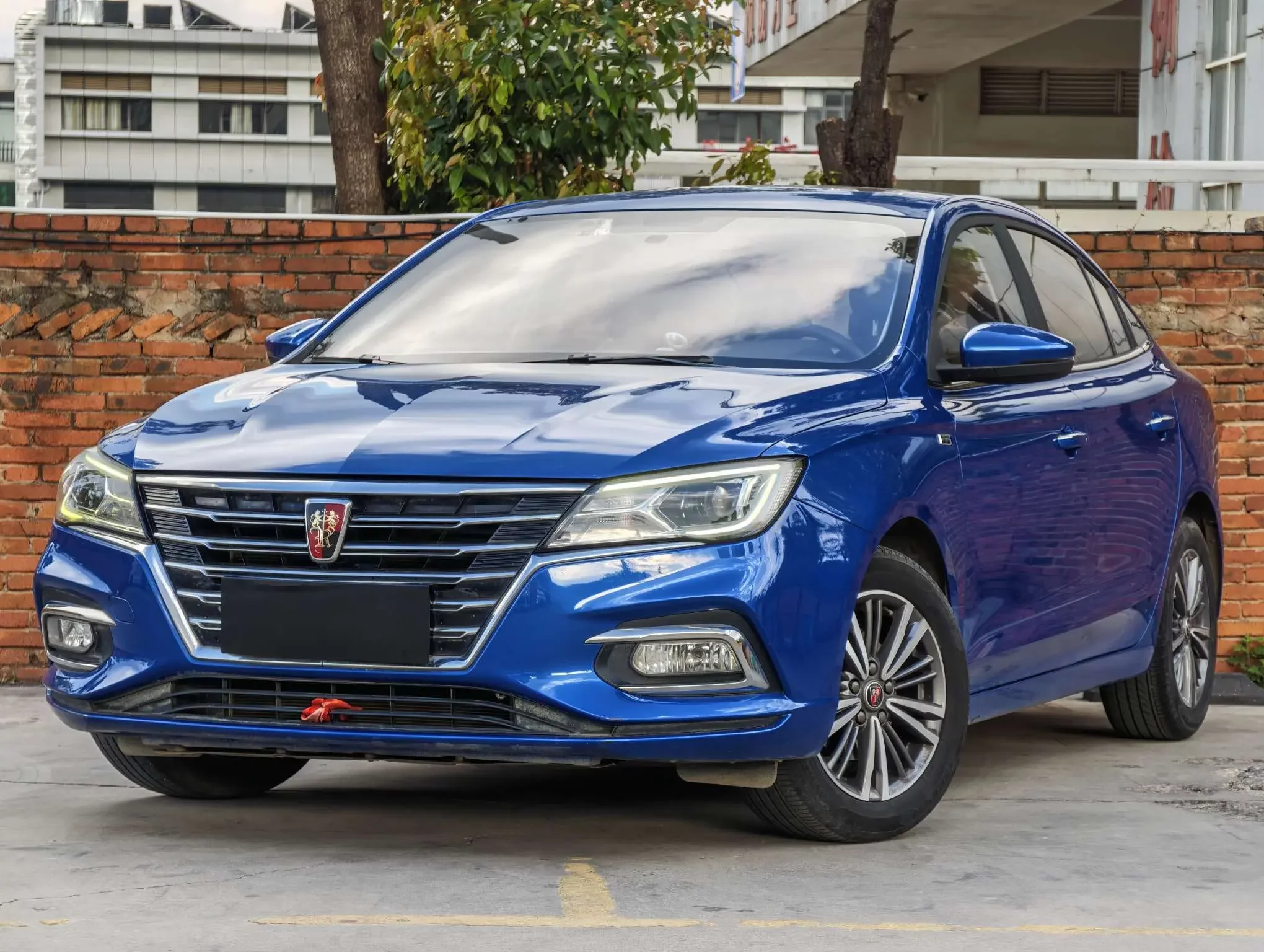 Roewe i5