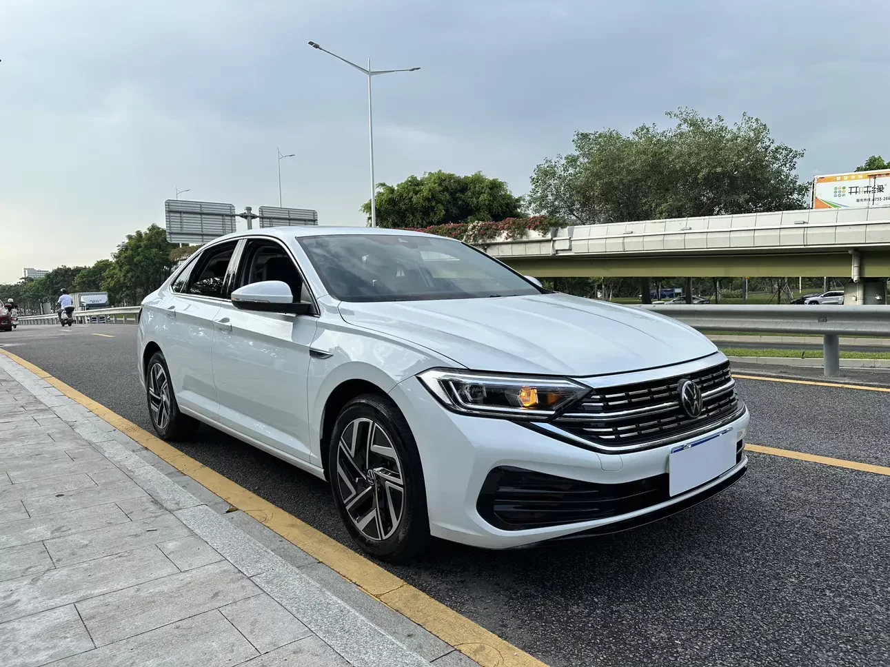 Volkswagen Sagitar