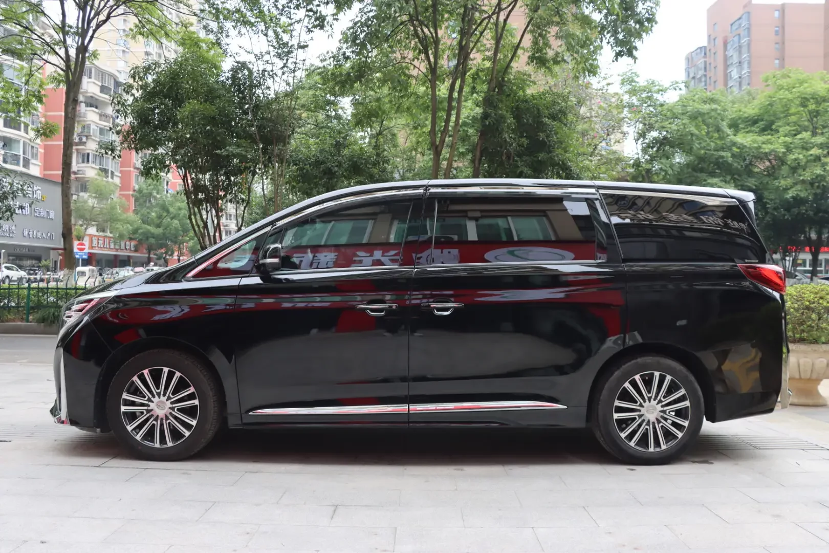 GAC Trumpchi M8