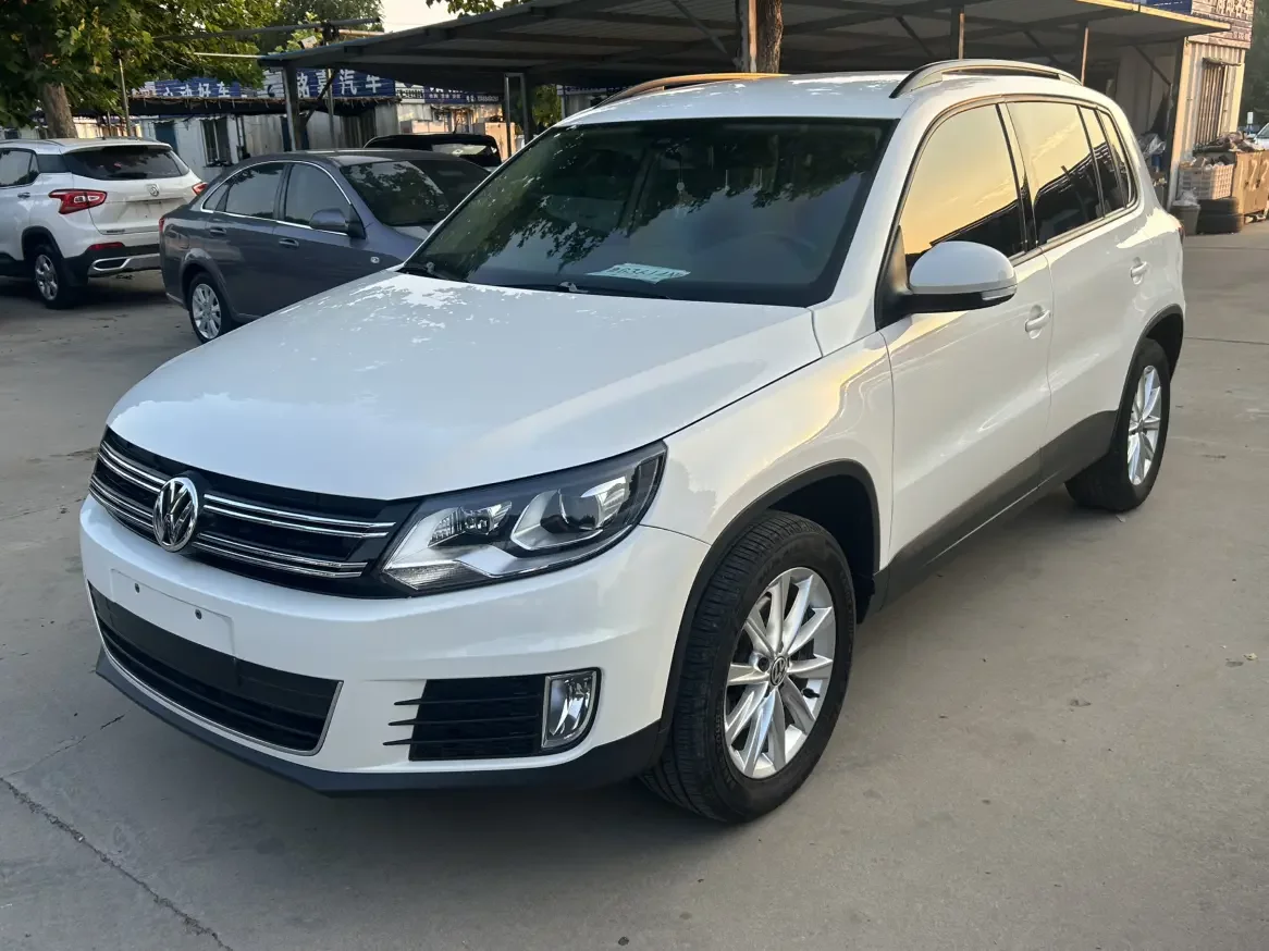 Volkswagen Tiguan (Tharu)
