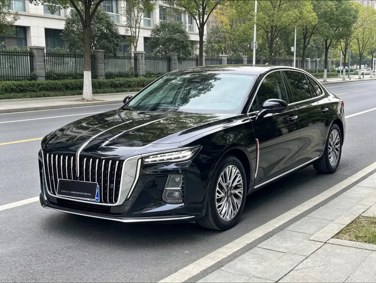 Hongqi H5