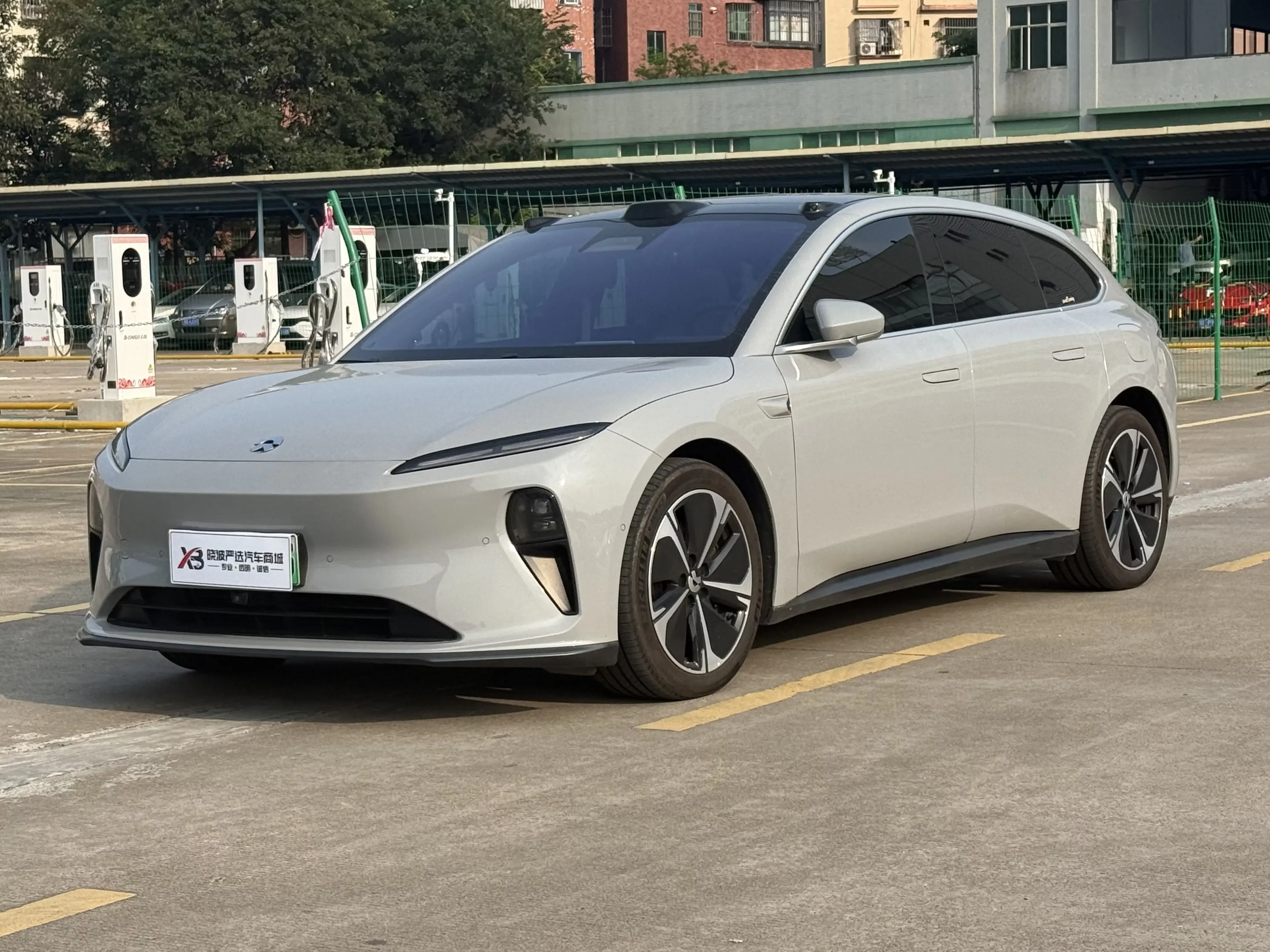 NIO ET5T  из Китая
