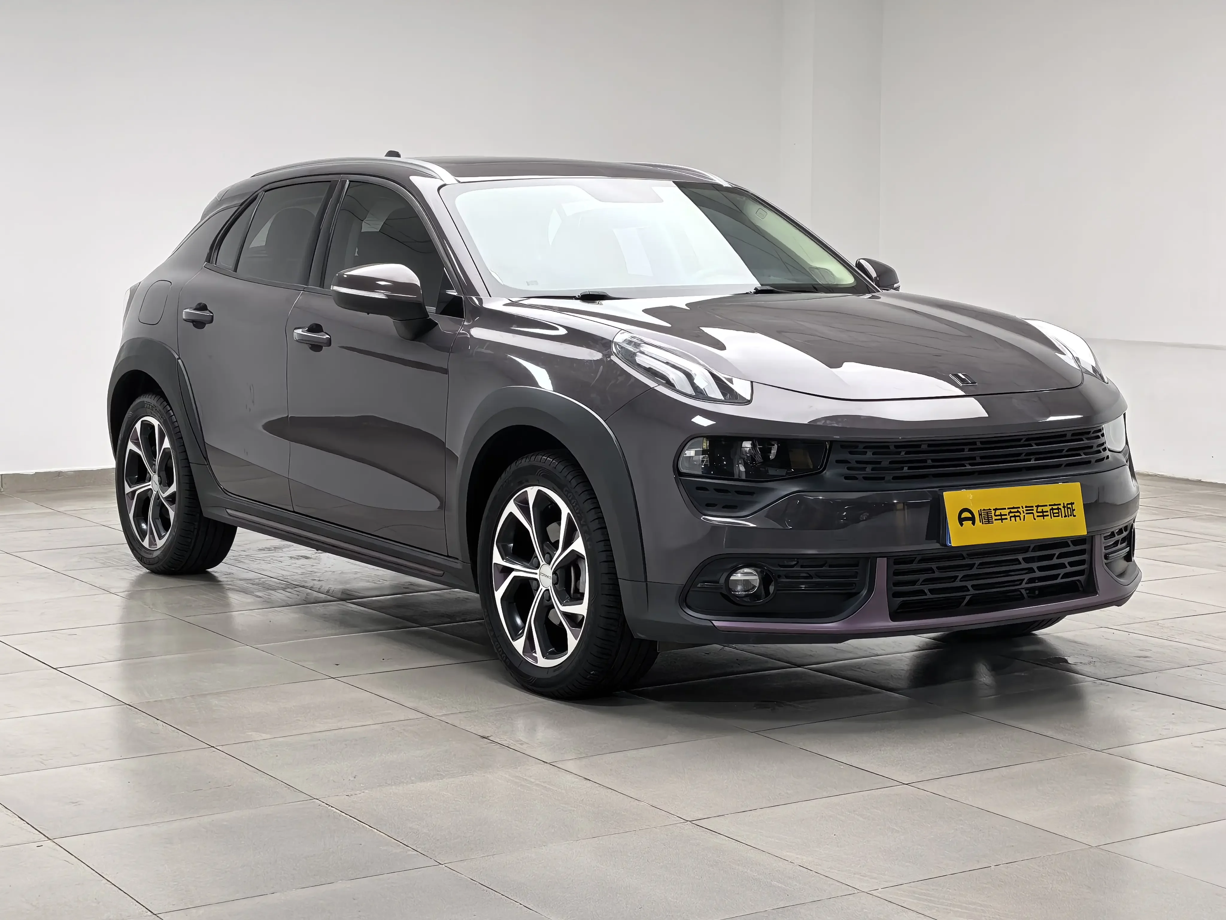 Lynk & Co 02