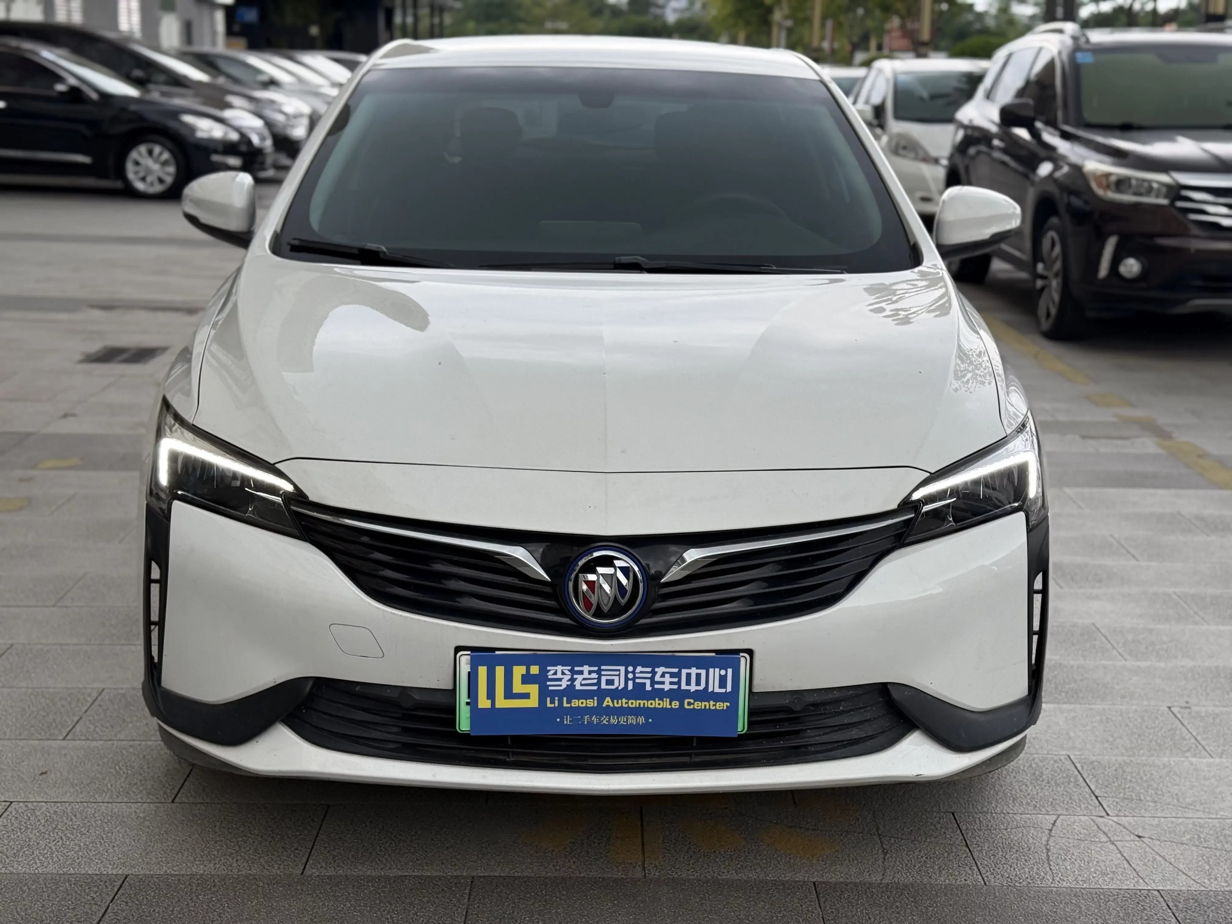 Buick Weilan 6 PHEV