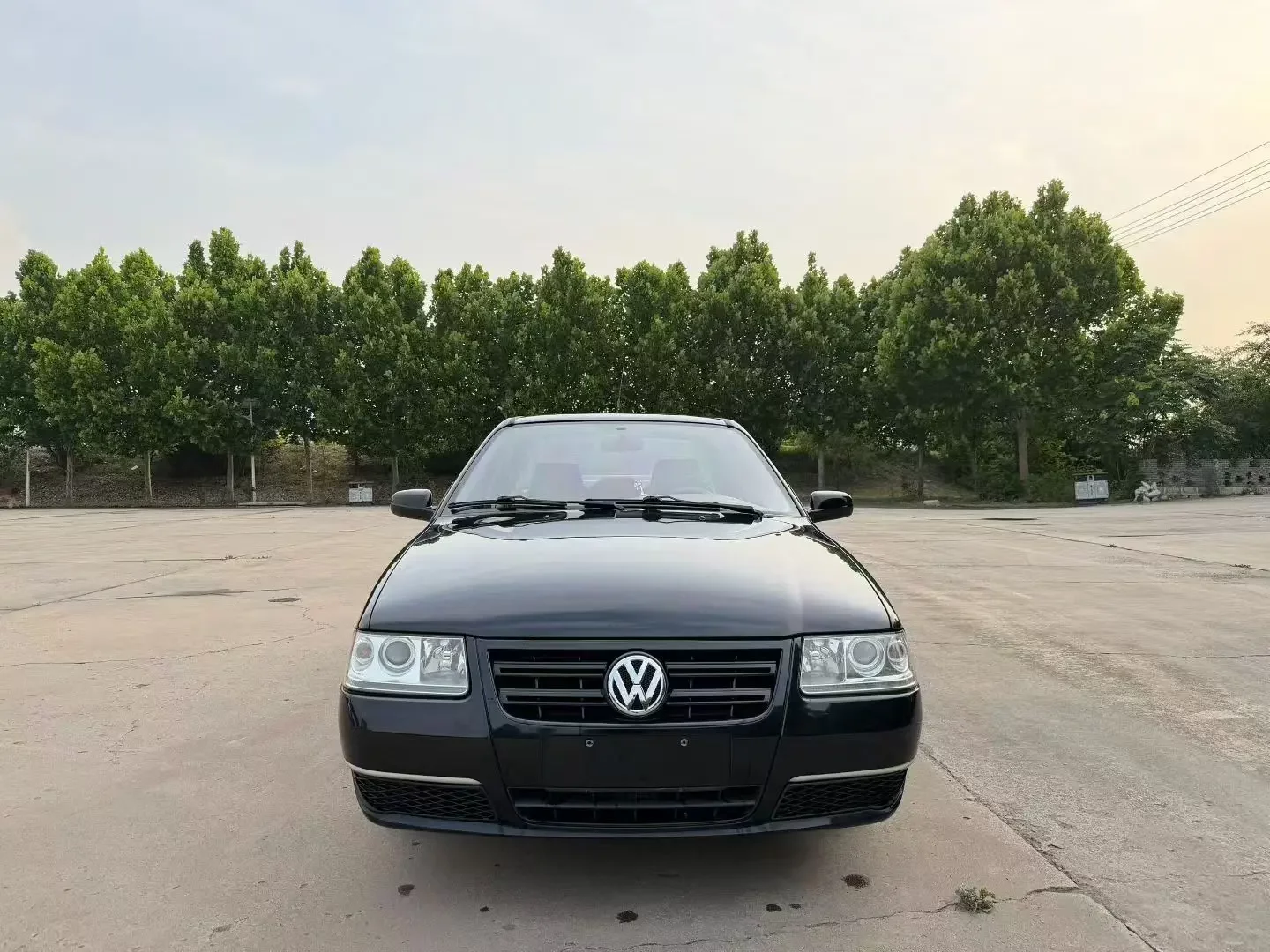 Volkswagen Santana Zhijun  из Китая