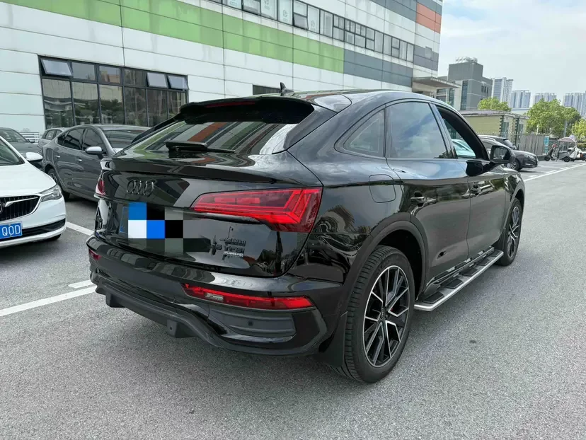 Audi Q5L Sportback