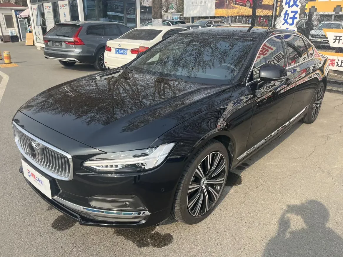 Volvo S90